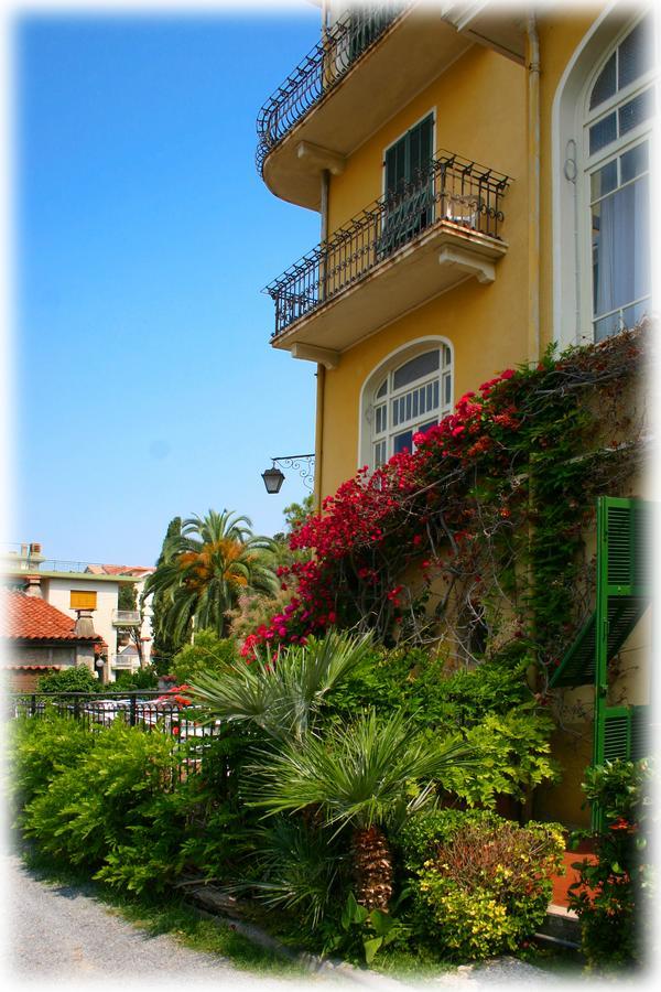 Hotel Aurora Bordighera Kültér fotó